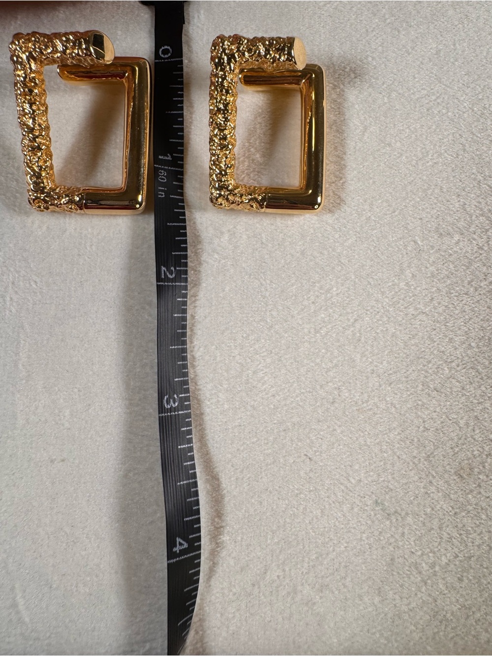 18k solid Gold Rectangular Hoop Earrings - Picture 6 of 8